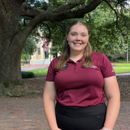 photo of undergraduate research ambassador Mia