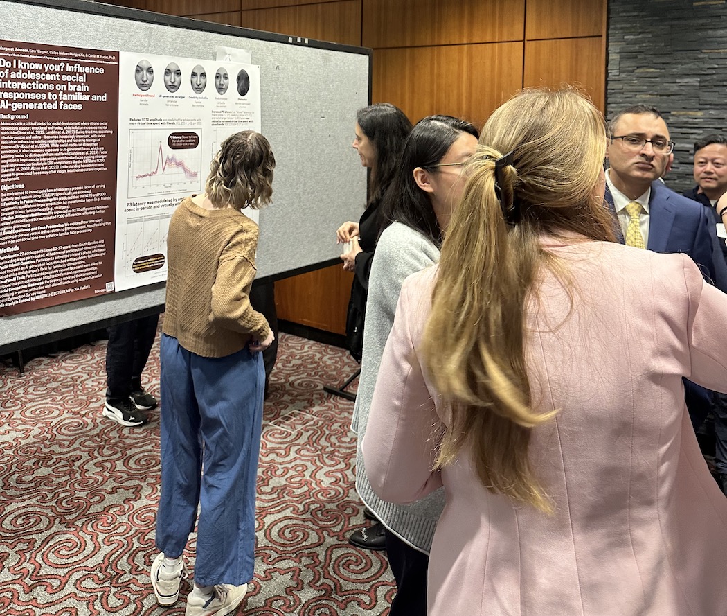 USC students present their research posters