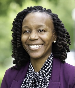Headshot of Shaundra Cunningham