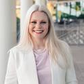 mackenzie volk headshot